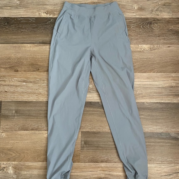 Lululemon pants - Picture 2 of 4